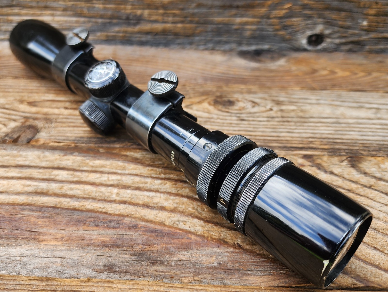 Bushnell Scope Chief IV 2.5X-8X Rifgle Scope w/ Weaver Mounts - Fine Reticle