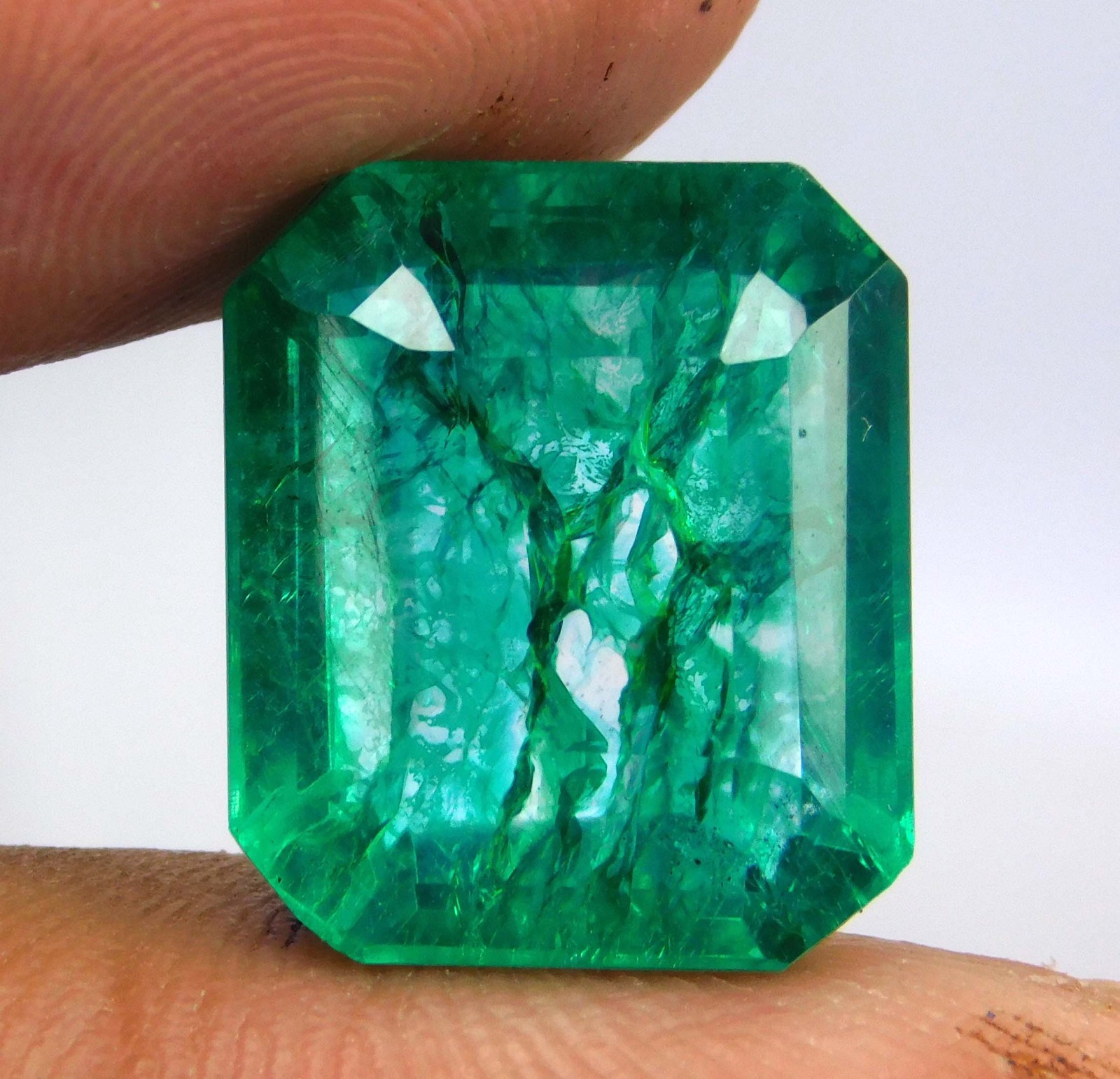 Certified Natural Colombian Green Emerald 14.05 Ct Emerald Cut Loose Gemstone