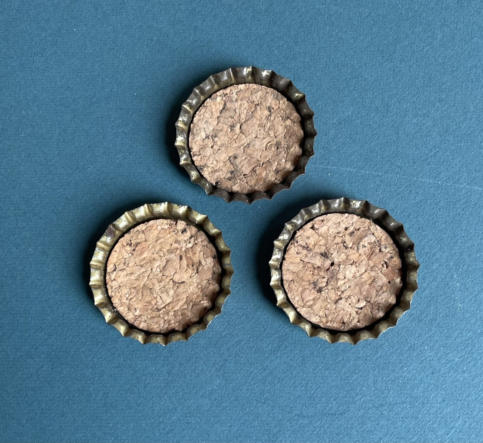 3 UNUSED VINTAGE ORANGE CRUSH SODA POP CORK BOTTLE CAPS CROWN CAP LIMA PERU