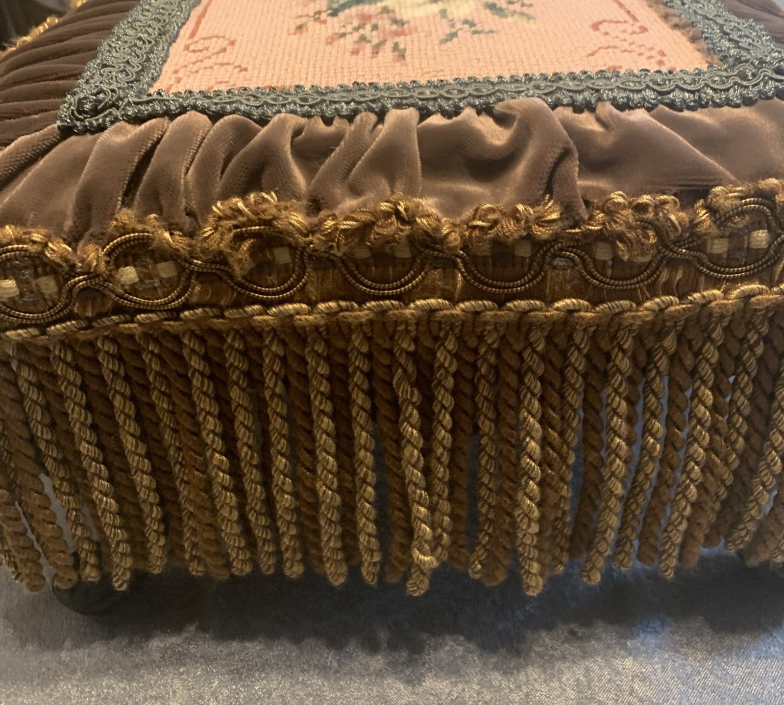 Vtg Cast Iron Ottoman Footstool w/Floral Needlepoint Design & Fringe