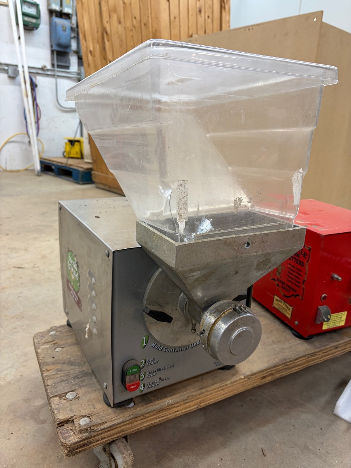 Olde Tyme Stainless Steel Nut Mill PN2 Peanut Butter Grinder Almond Cashews 115v