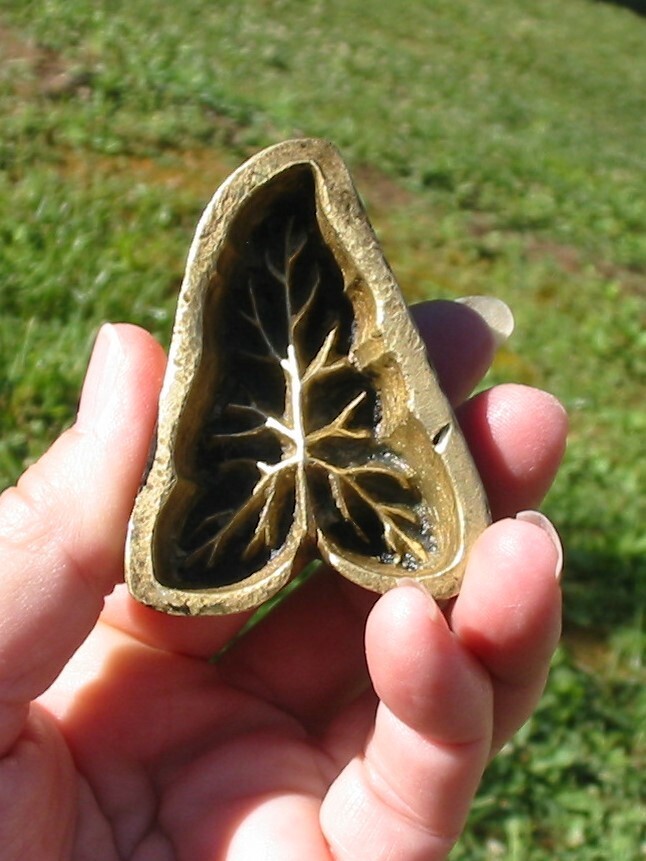 Vintage 3 pc Millinery Triangular Tropical Leaf Flower Mold Brass Antique #53