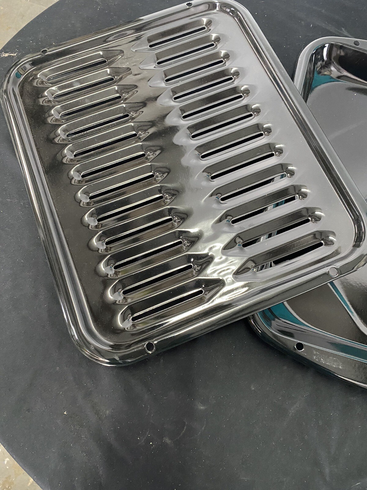 2-Piece Porcelain Broiler Pan in Black BRAND NEW. See pictures For Measurements