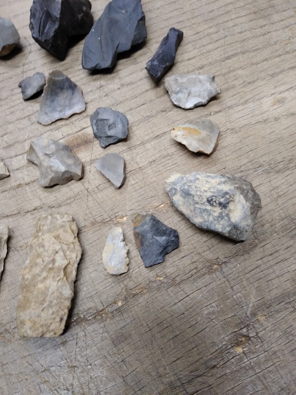 21 Piece Pennsylvania Native American Arrowheads Artifacts Tool Shards Lot