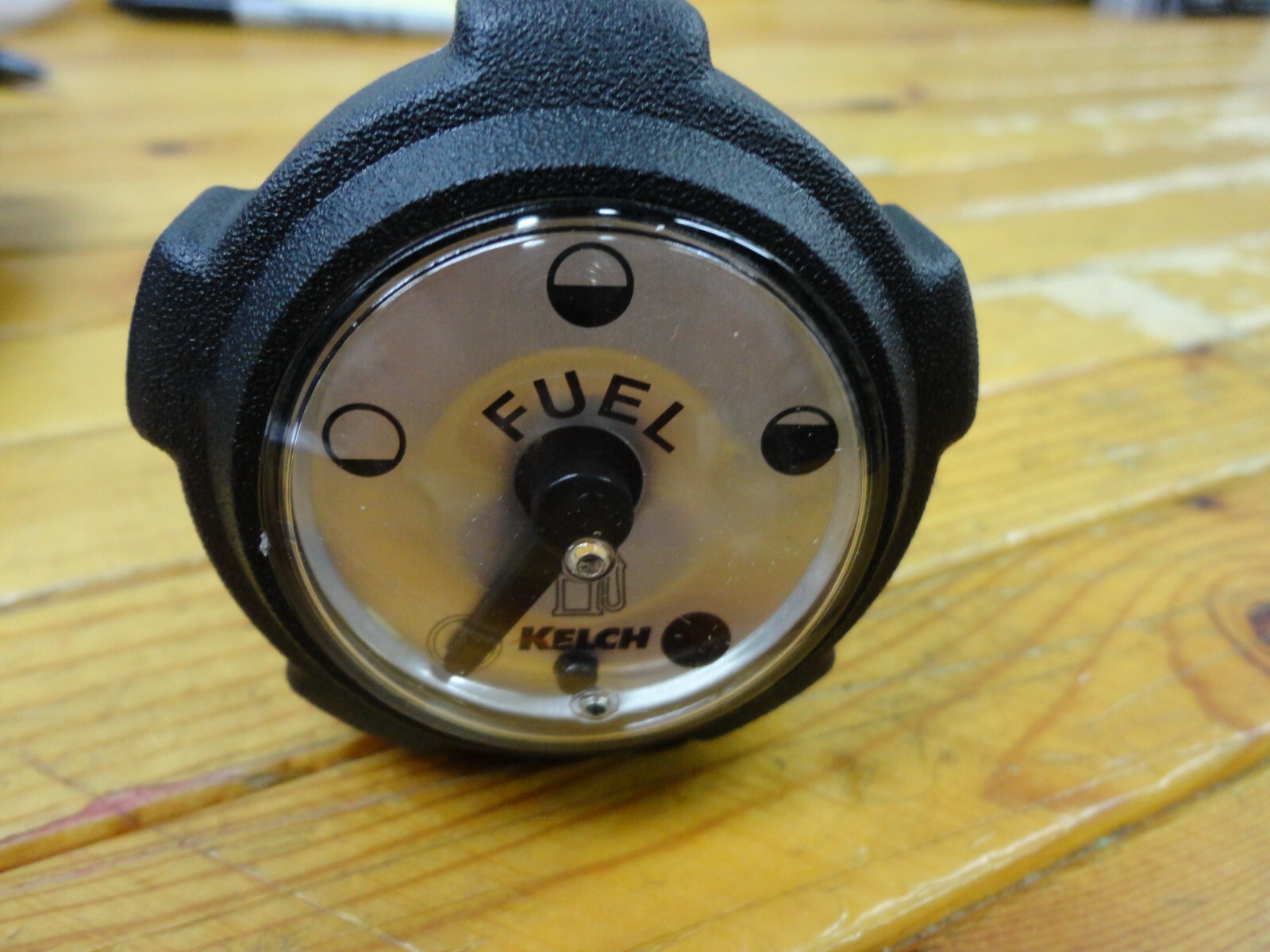 EZ-GO 1972 AND UP GOLF CART GAS CAP WITH GAUGE FITS MARATHON MEDALIST MPT TXT