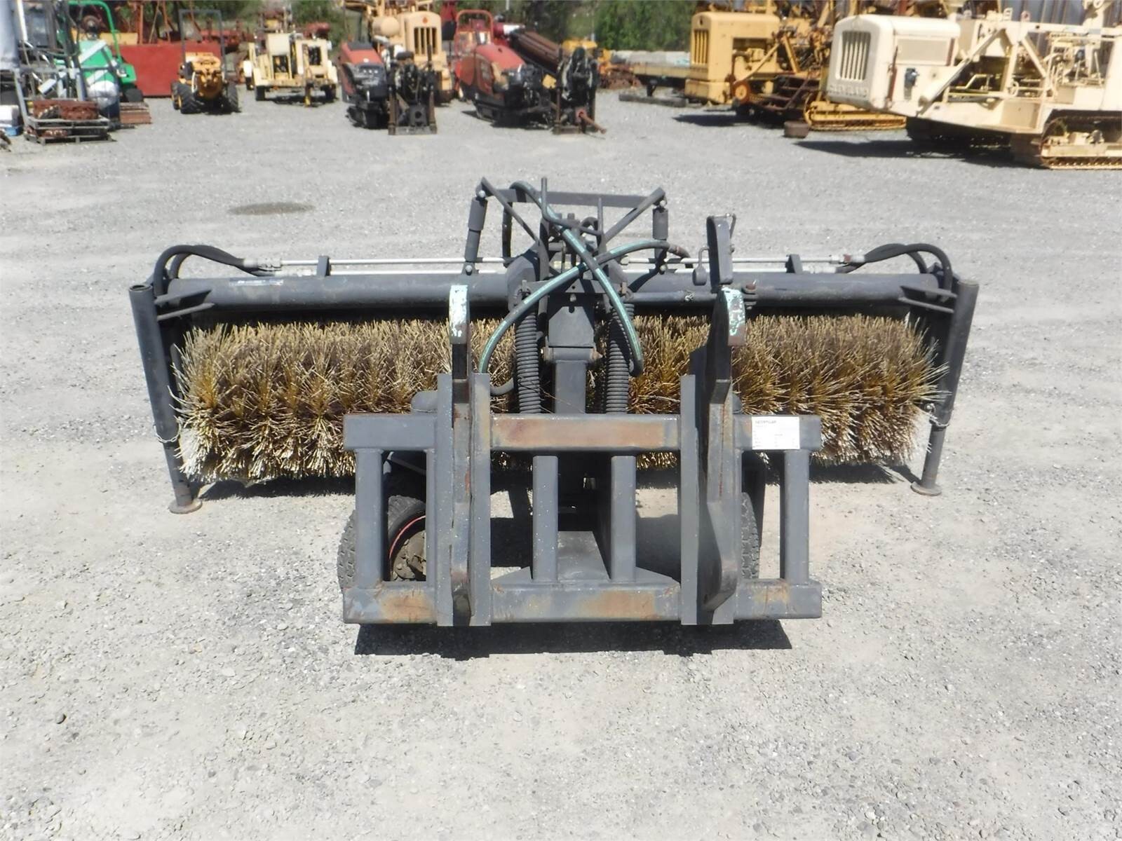 Caterpillar IT BROOM Sweeper Attachment