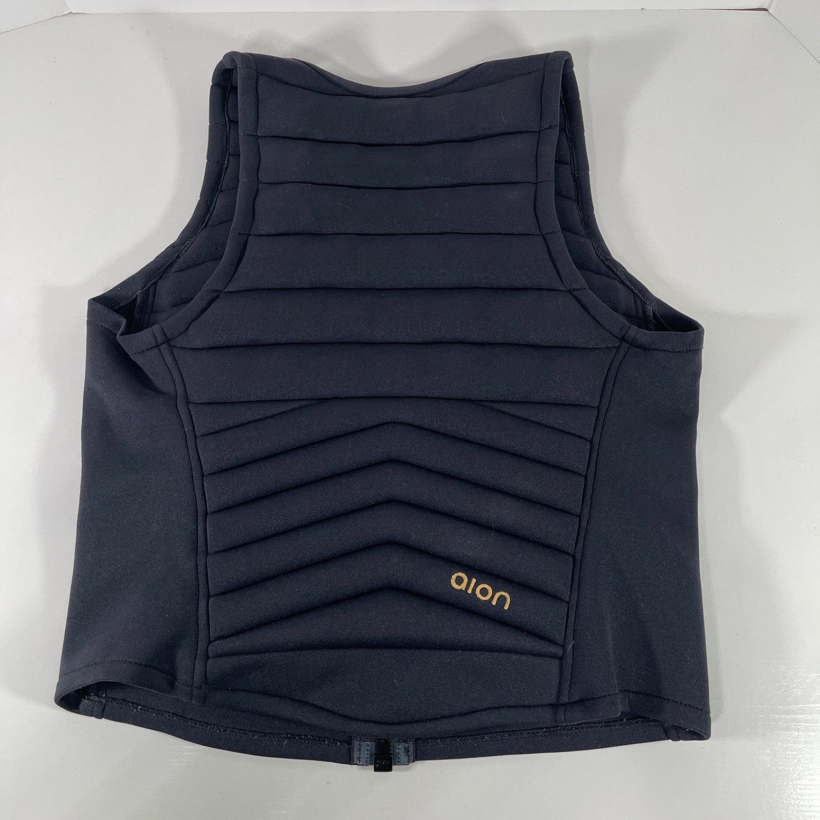 Aion Women's Tailored Fit Dynamic Resistance Workout Vest Black Medium READ