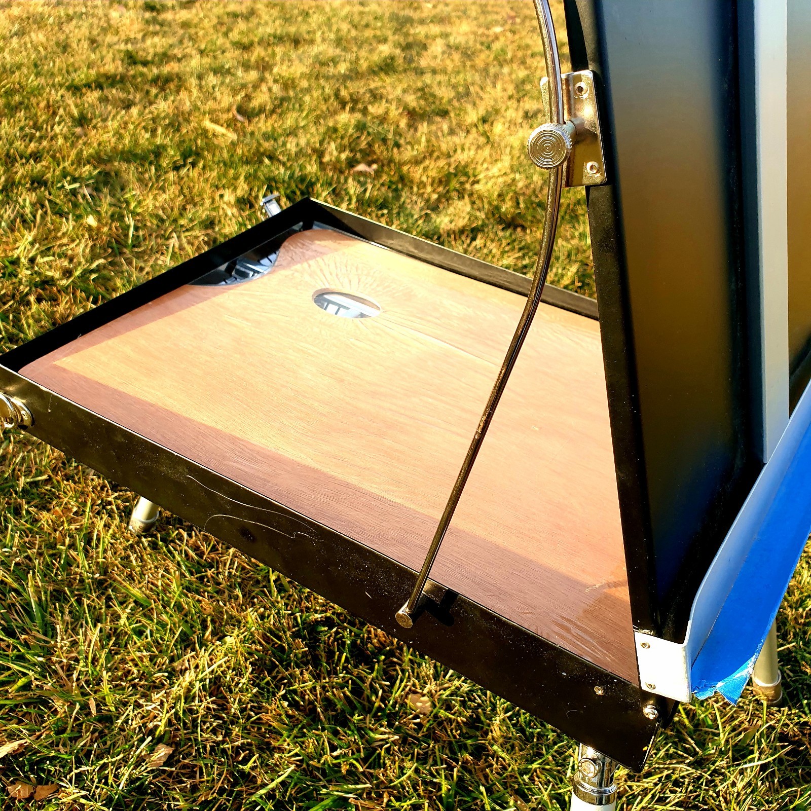 PORTABLE ARTIST EASEL - FULLY ADJUSTABLE STURDY ALUMINUM GREAT CONDITION - ROLFS