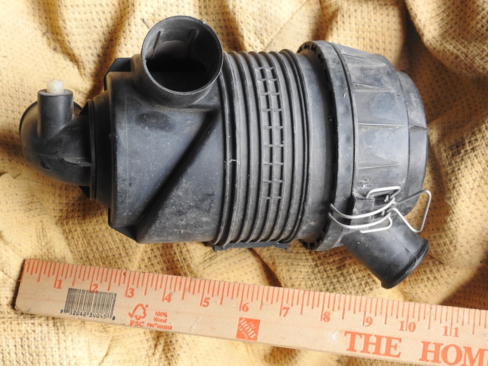 Kubota D905 Air Filter / Cleaner Housing IR Ingersoll Rand