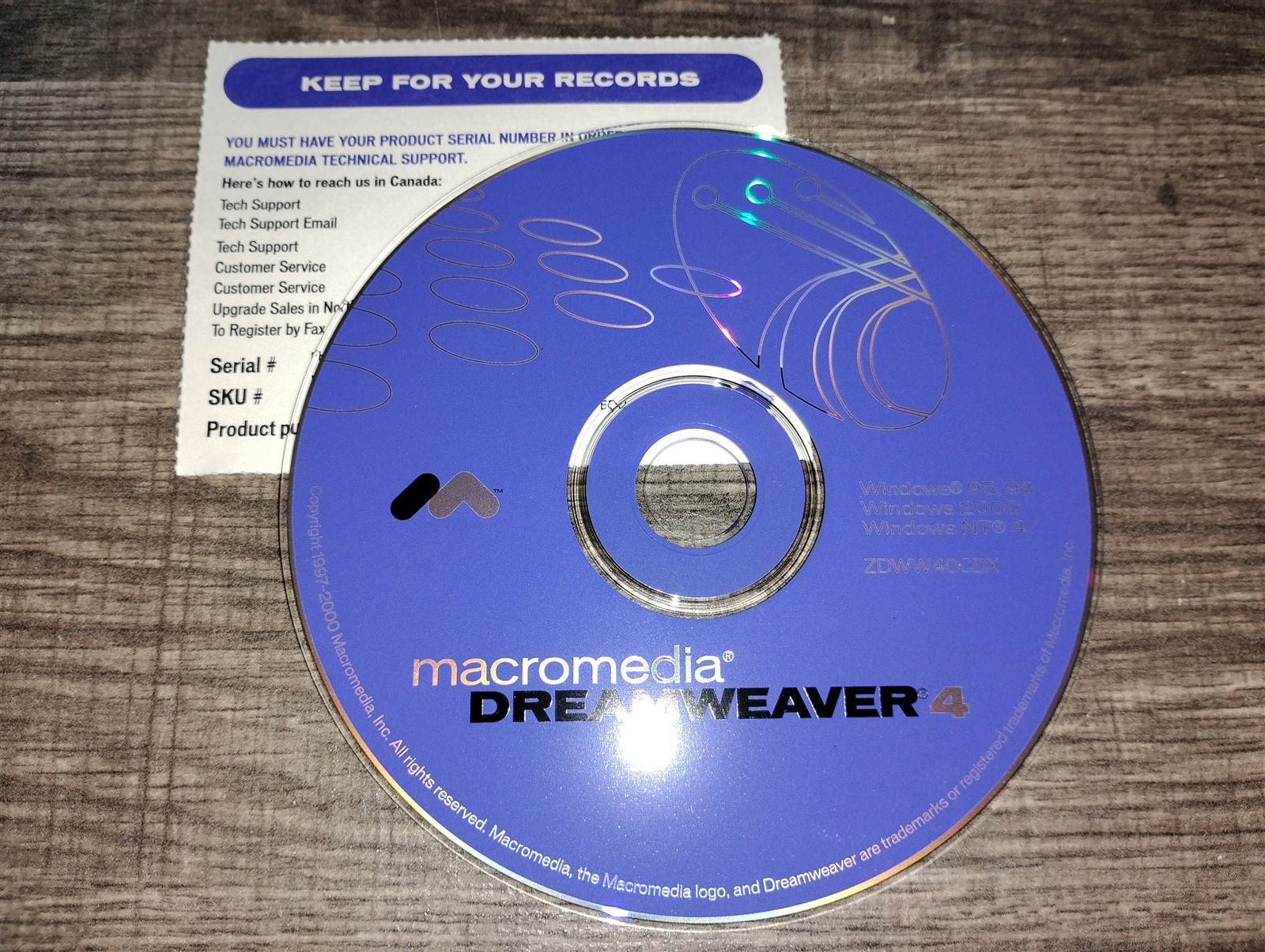 Macromedia Dreamweaver 4 PC CD-ROM 2000 for Windows 95/98/NT/2K Full +Serial Num