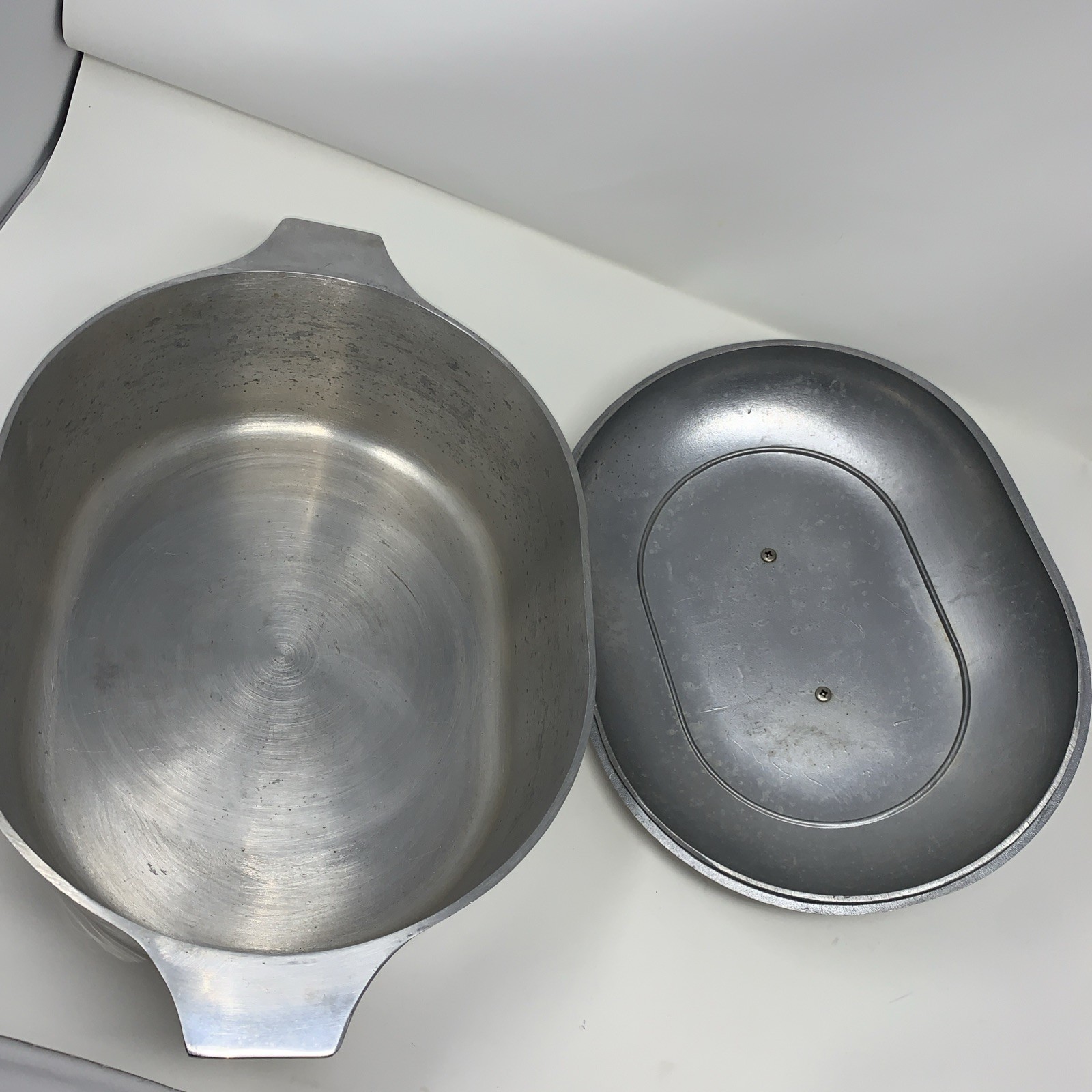 Royalty TM Nasco Oval Roasting, VTG Braising Dutch Oven Heavy Aluminum, Korea