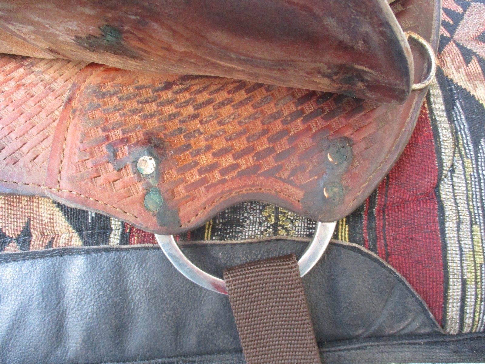 15'' FQH BARS #425 DAKOTA SADDLERY WESTERN BEAR TRAP BARREL SADDLE