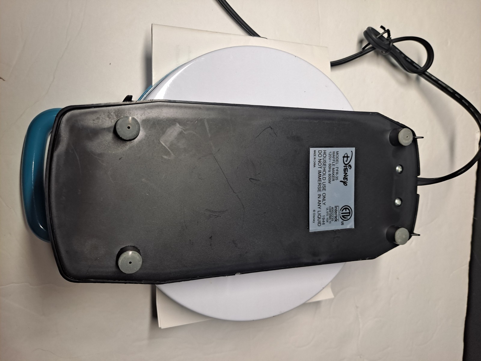 Disney Frozen 2 Olaf Waffle Maker W/Booklet Snowman