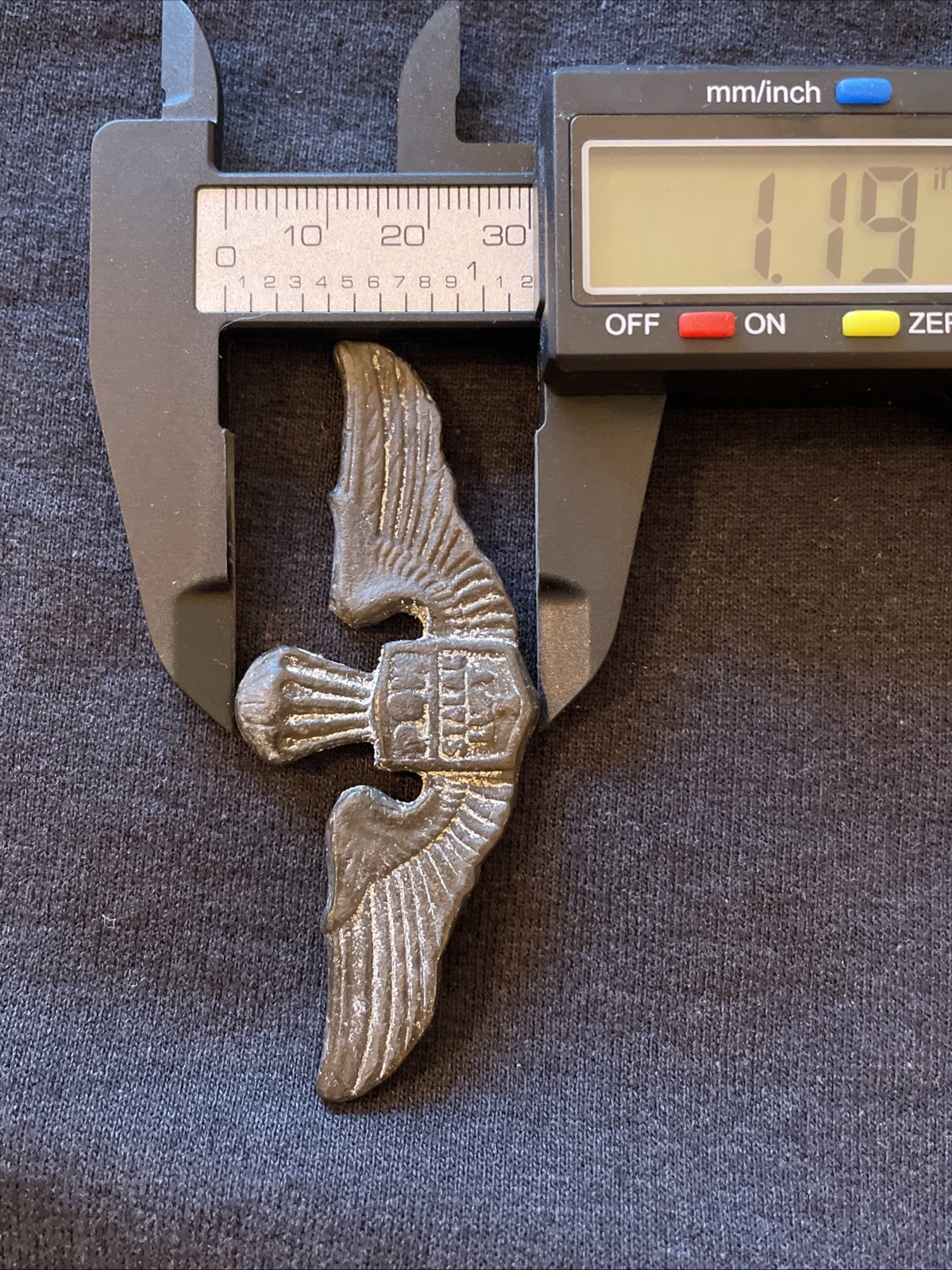 GORGEOUS ORIGINAL WWII WW2 US AIR CORPS STALAG LUFT 1 CAMP MADE POW WINGS