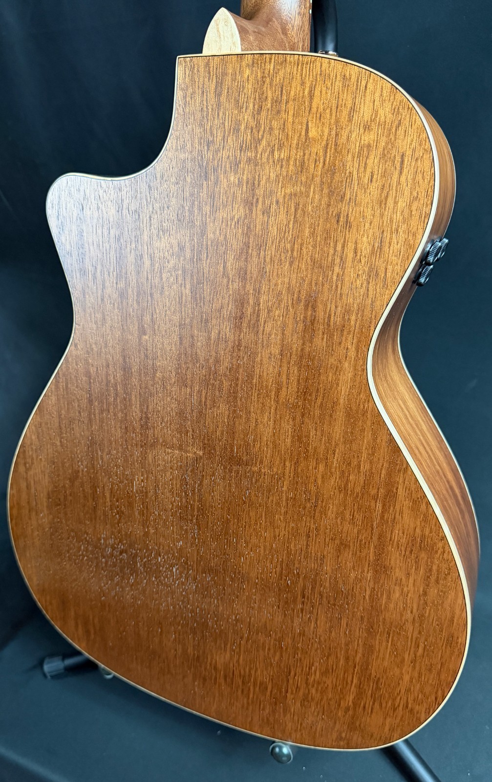 Fender Newporter Special Grand Auditorium Acoustic-Electric Guitar w/ Bag (061)