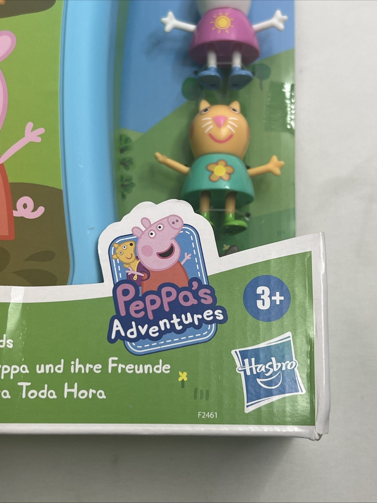 Hasbro Peppa Pigs Adventures Peppa's Carry-Along Friends Case With 4 Accessories