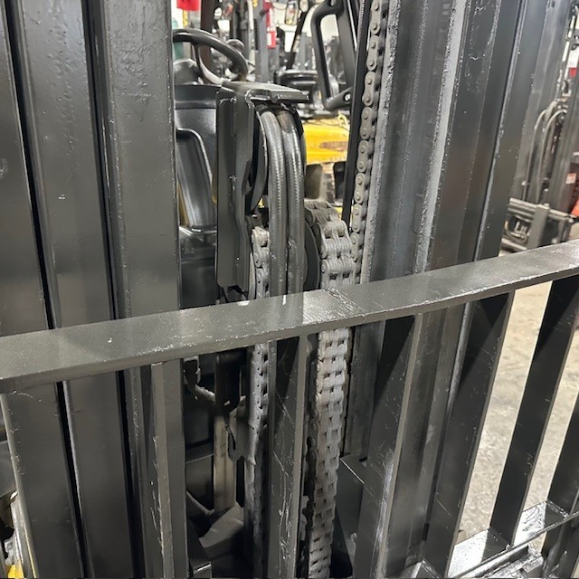 2018 Yale GLC080VX 8000lb Used Forklift Triple Mast Sideshift LP Gas 7186 Hours