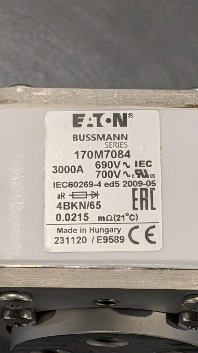 Eaton 170M7084 Bussmann Fuse 300A 690v 4BKN/65