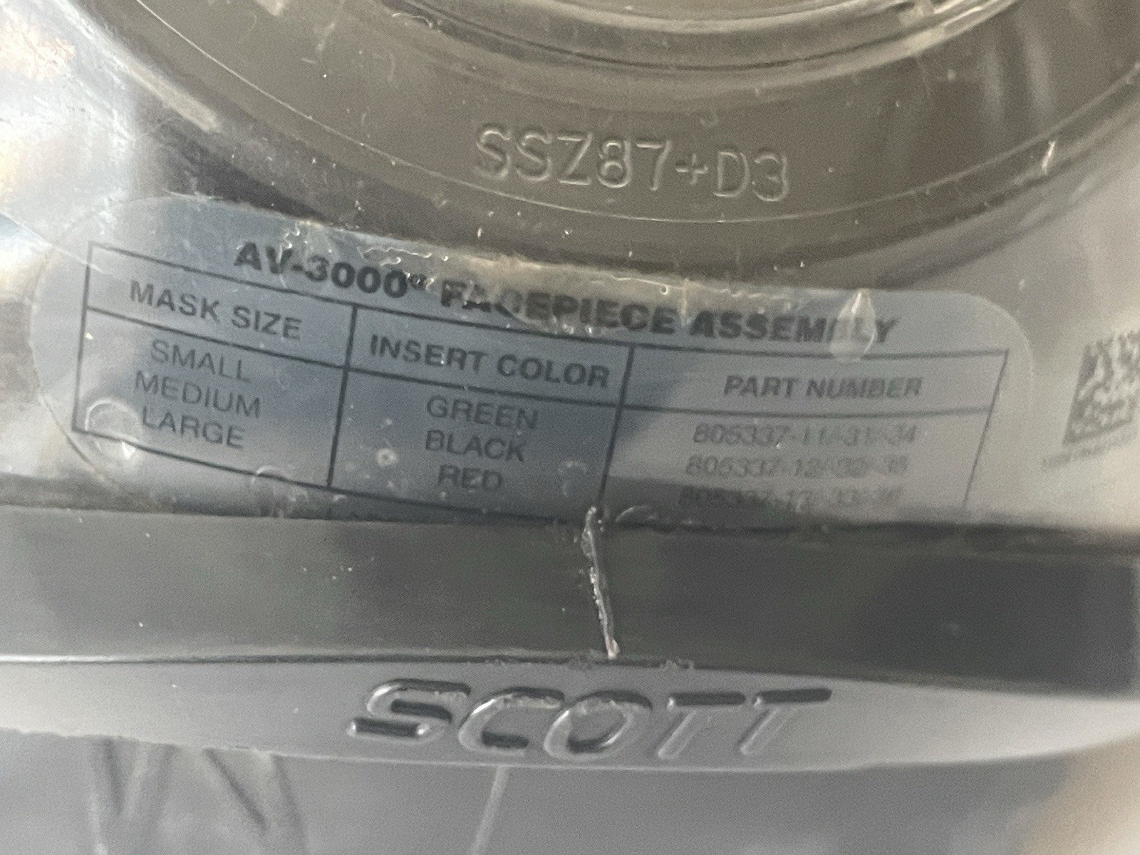 Scott AV-3000 MEDIUM Firefighter Mask w/KEVLAR 5 Point Headnet USED