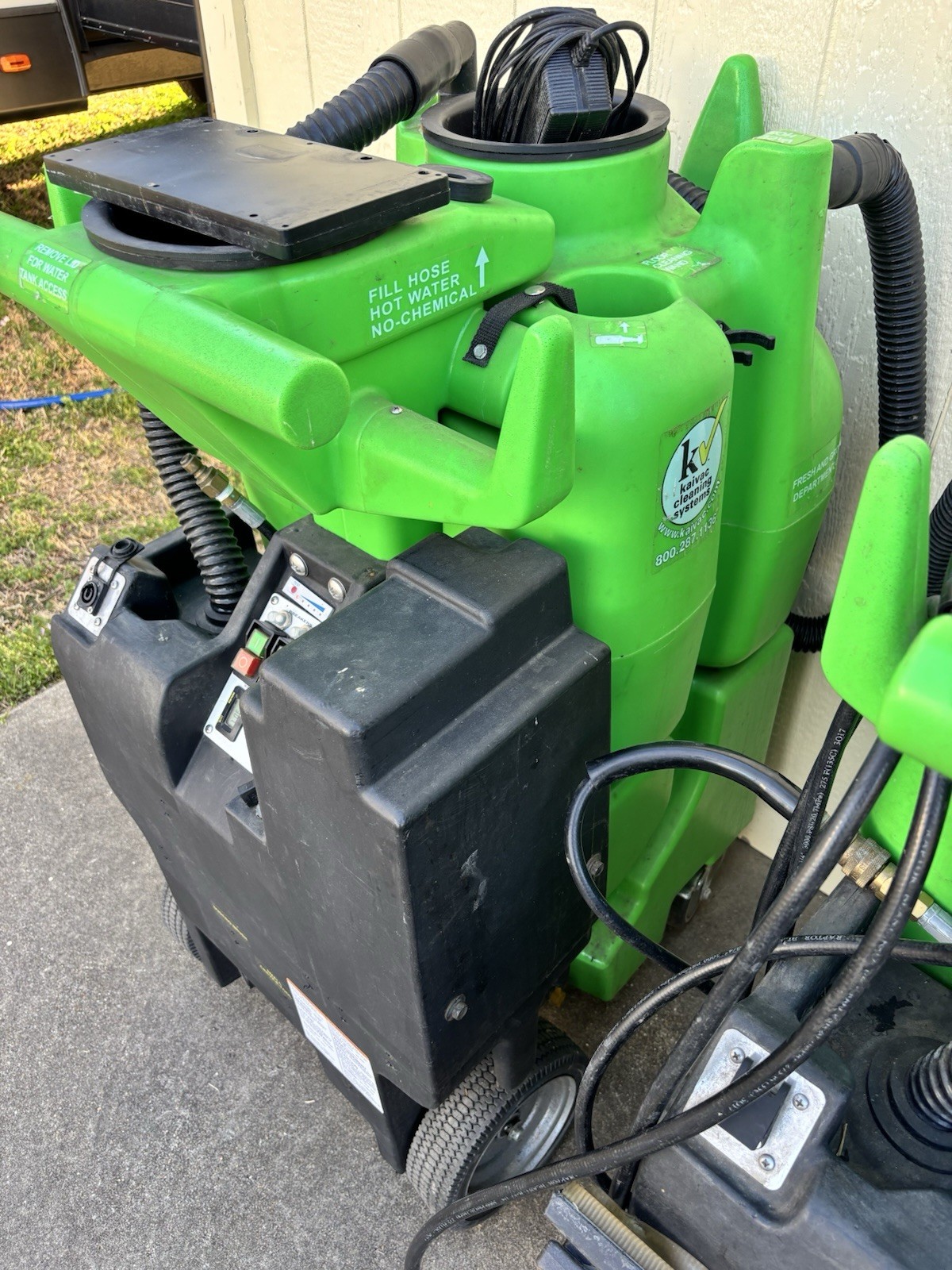 Kaivac KV1750CCDC Cordless No-Touch Cleaning System–36V Battery Powered (+2)