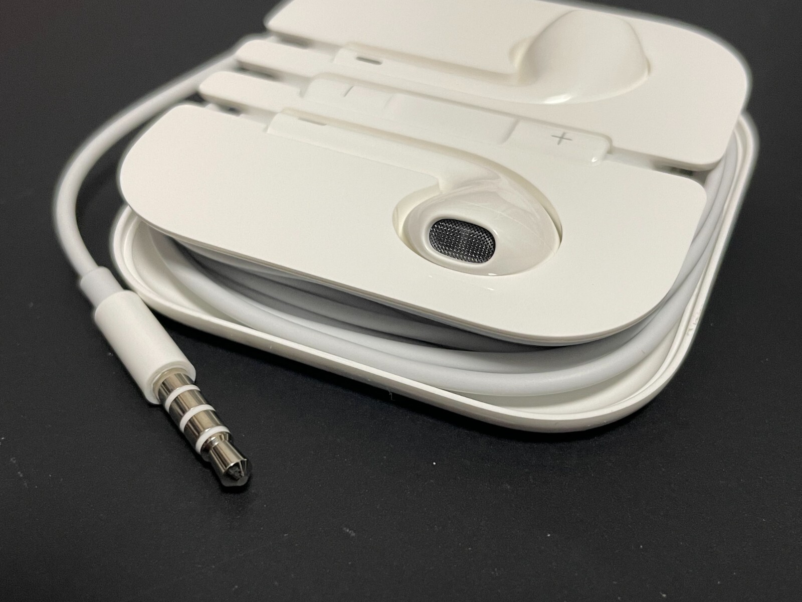 Original OEM Apple iPhone EarPods Wired 3.5mm Headset Earbud Headphones New