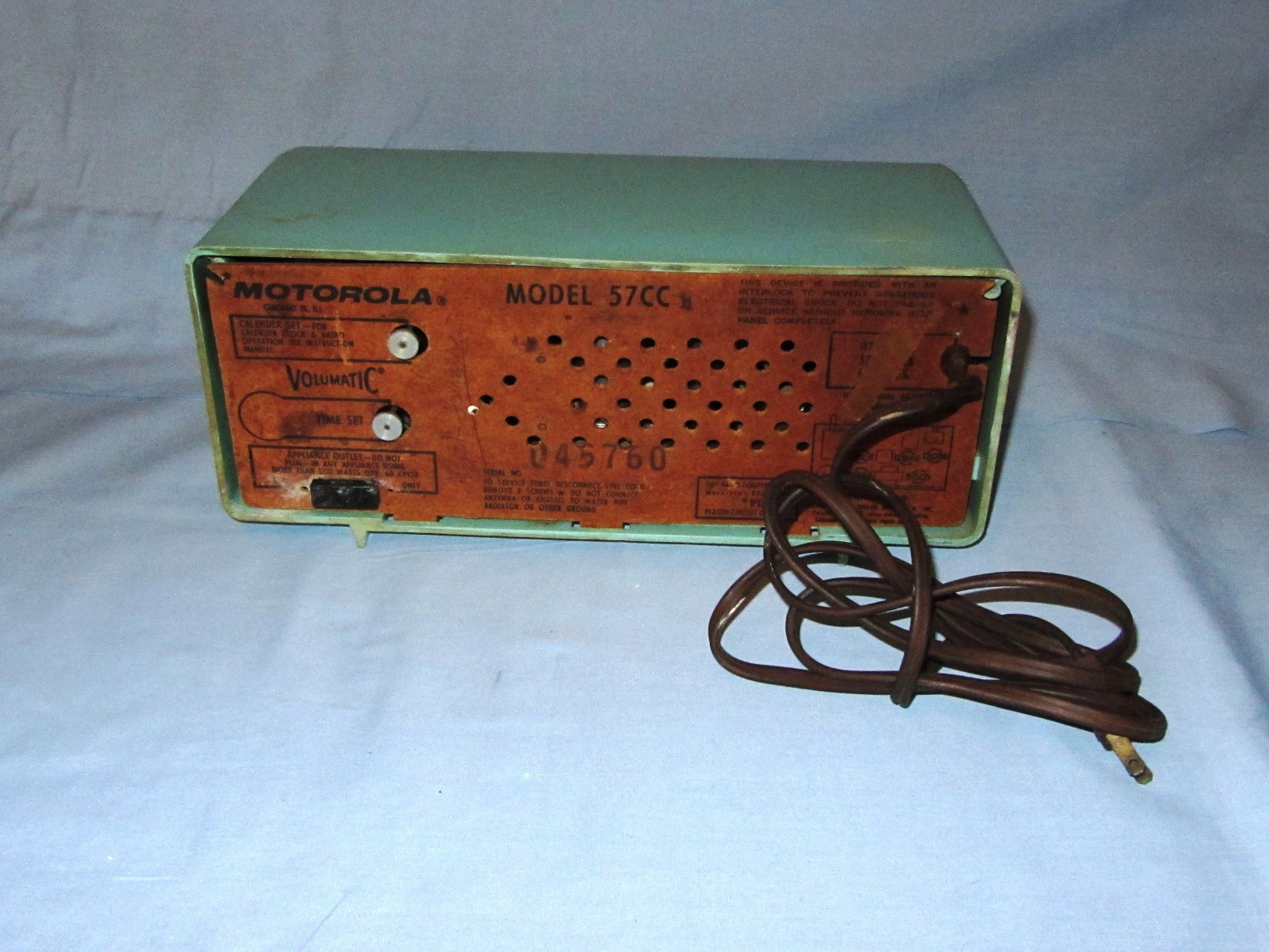 Vintage Motorola Model 57CC Clock Radio with Calendar Seafoam Blue