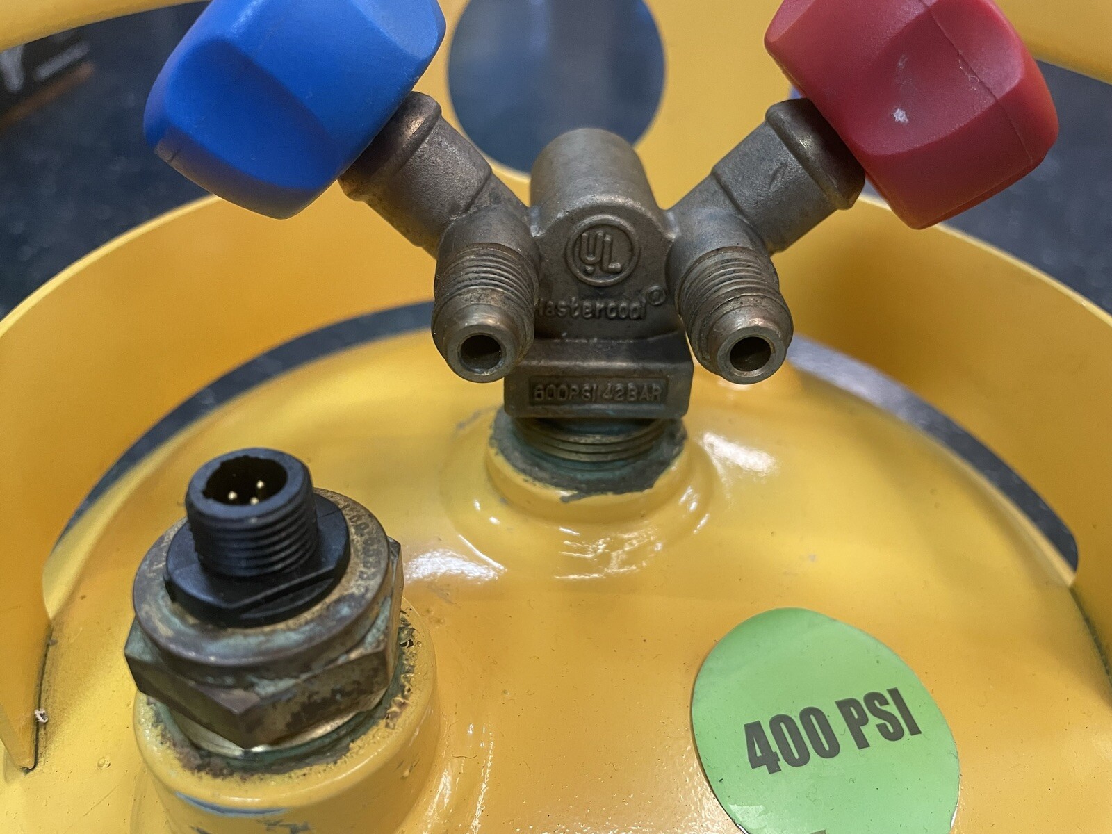 Mastercool (67011) and Amtrol Recovery Tanks