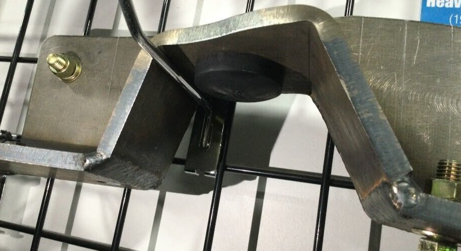 Bump Stop Button Style Pair C Notch Lowered Universal Chevy 19-1316-BL