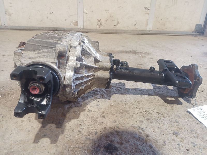 2007-2013 Chevy Silverado 1500 Pickup Front Axle Differential Carrier 3.42 Ratio