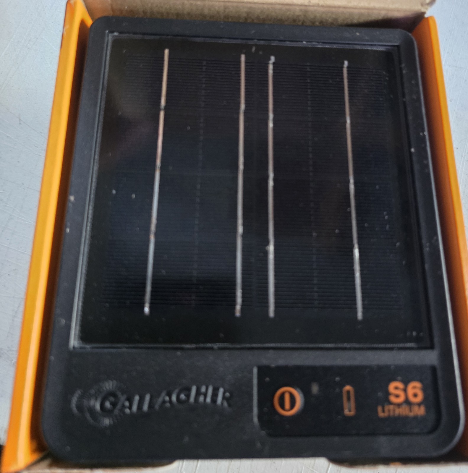 Gallagher S6 Lithium Solar Fence Energizer Pet And Backyard Protection New