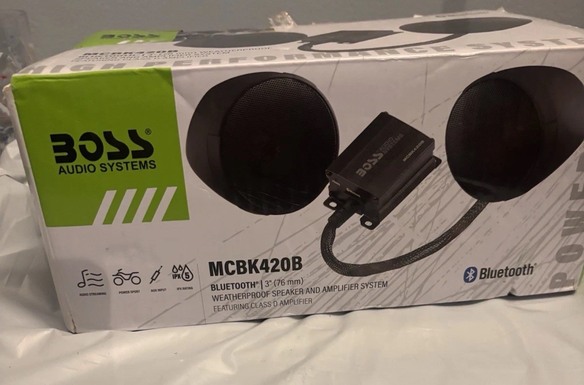 Boss 600 Watt Bluetooth Black Motorcycle Sound System (MCBK420B)