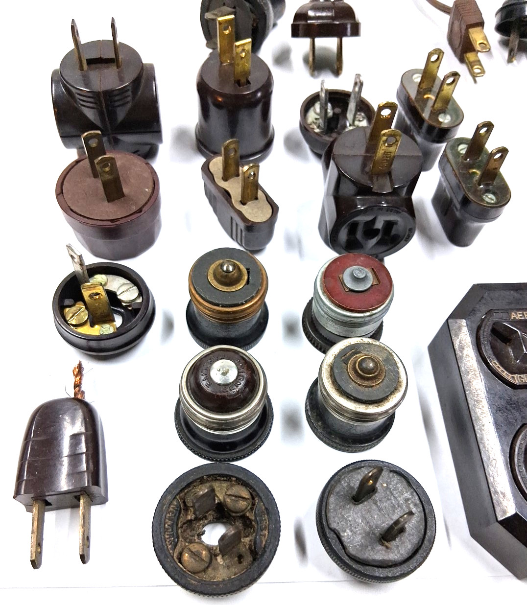 Vintage Lamp / Light Plugs other assorted electrical items lot of over 20