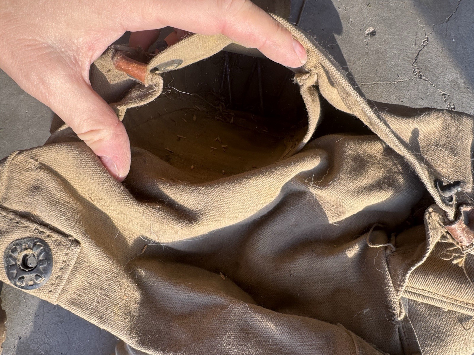 Vintage Dutch commercial Model 128 gas mask For Rehab Display 1930’s Rehab