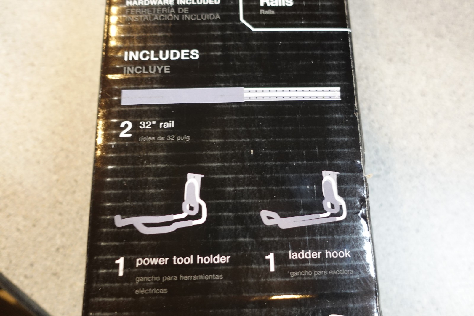 Rubbermaid Fasttrack Universal All-In-One Garage Storage Rail System (7-Piece)