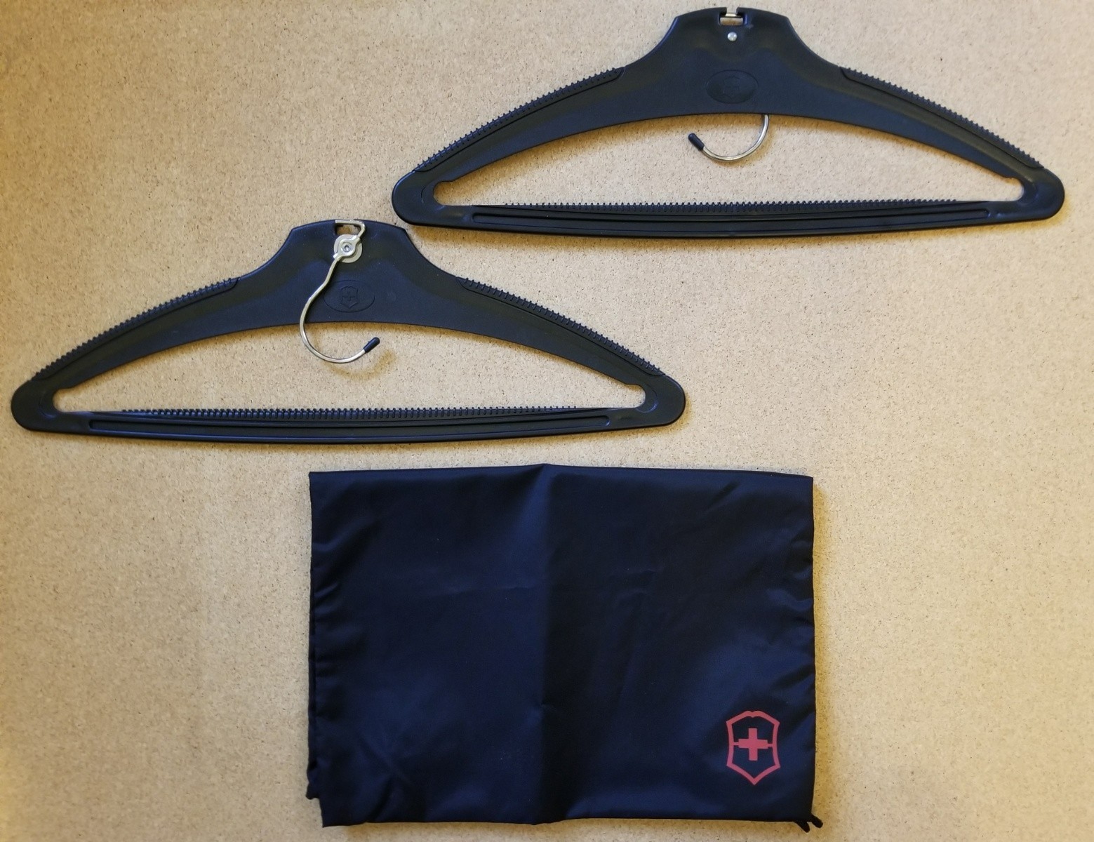 Victorinox Luggage Accessories Drawstring Bag and Hangers / Black
