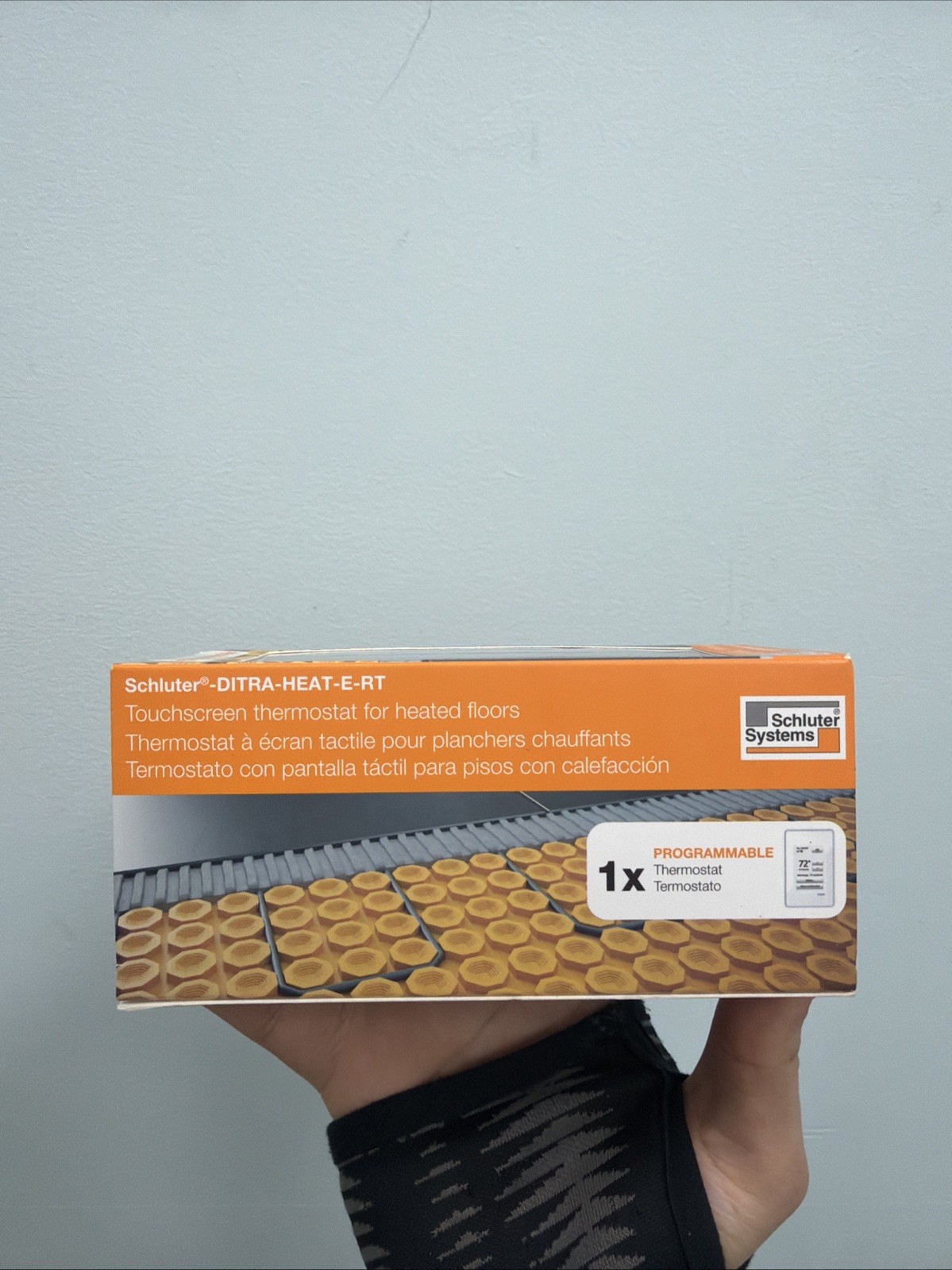 Ditra Heat Touchscreen Programmable Floor Heating Thermostat (HEAT-E-RT). WHT.