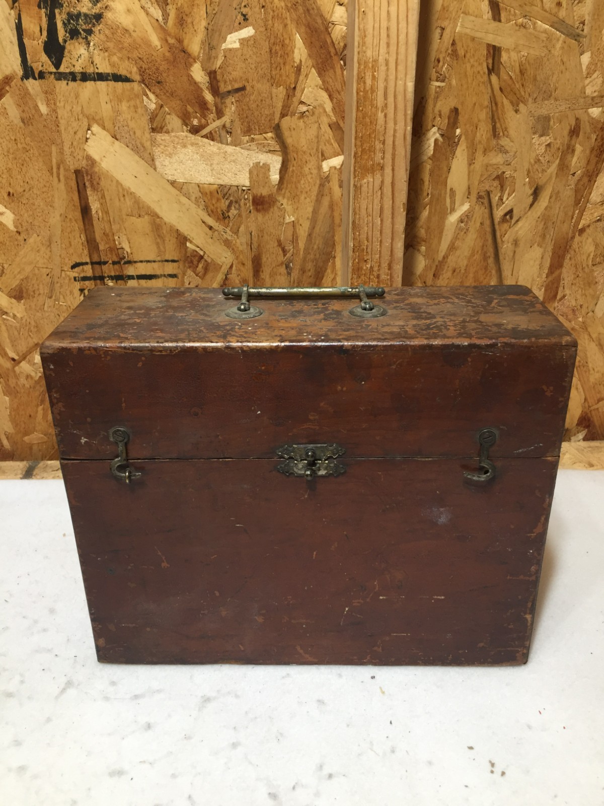 Antique Circa 1930s Hand Made Wood Chest 10" X 8" X 4" Top Compartment Lock