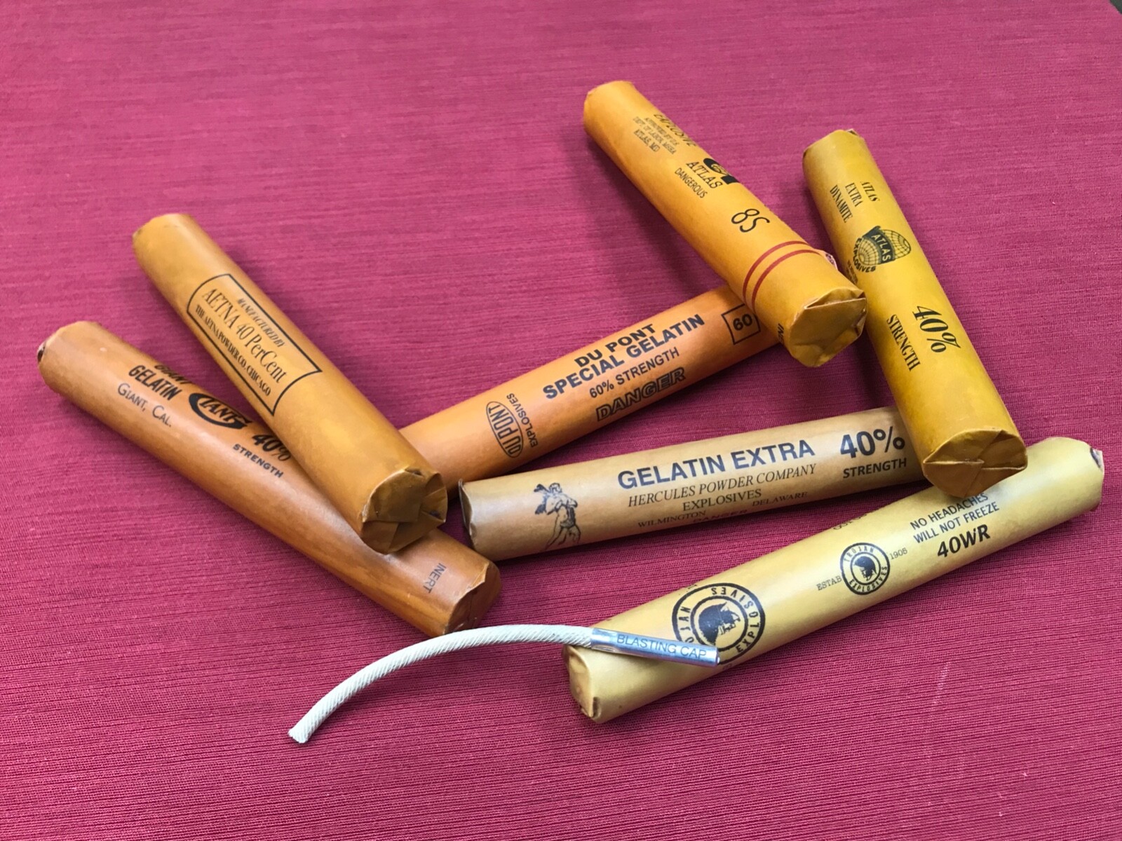 inert dynamite sticks with cap and fuse, set of 7. Great for display, movie prop