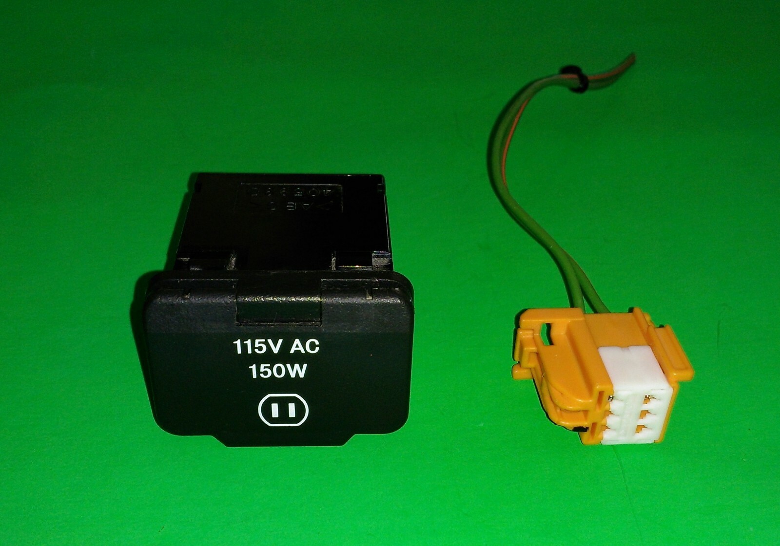 OEM Dodge Jeep Chrysler Mopar 115V 150W Power Outlet Inverter