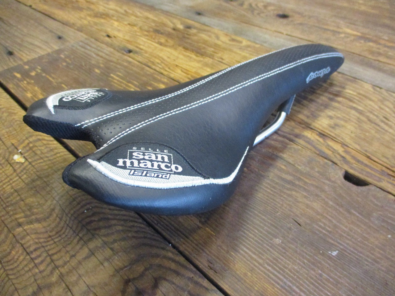 Selle San Marco Ponza "Island Project" saddle, steel rails