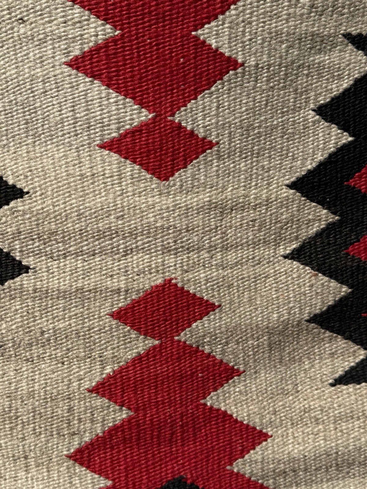 AUTHENTIC NAVAJO CABIN RUG c1920’s 60”X 32” XLNT NATIVE AMERICAN TIGHT WEAVING