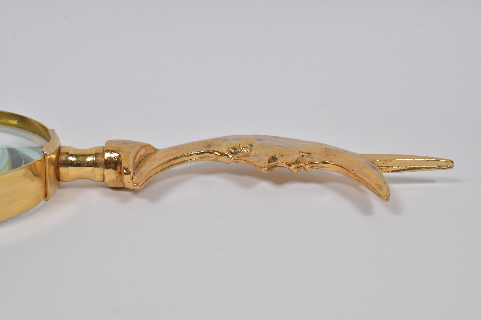 Vtg Gold Tone Smiling Crescent Moon Face Magnifying Glass