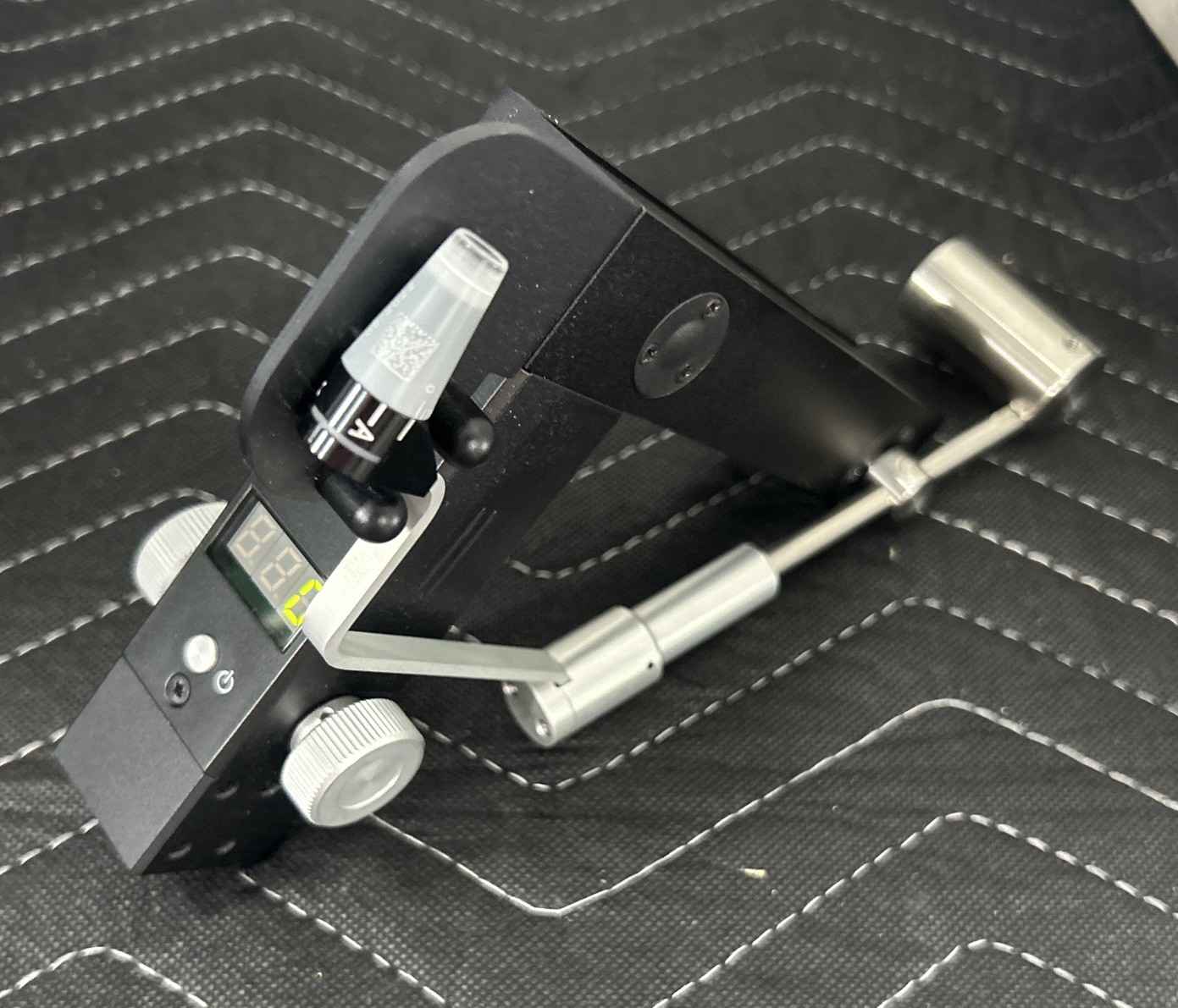 Keeler D- KAT, Haag Streit 870 Style Tonometer. Digital Readings.