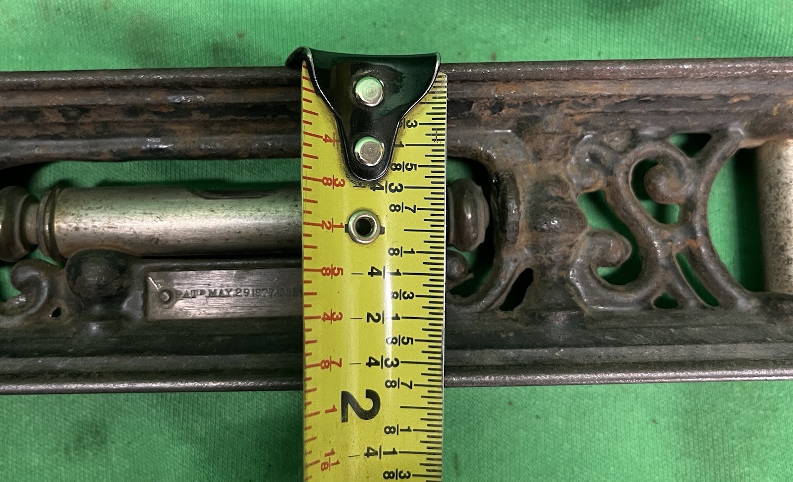 Vintage The Davis Level & Tool Co. 12" Cast Iron Level 1877-1883 Carpenter