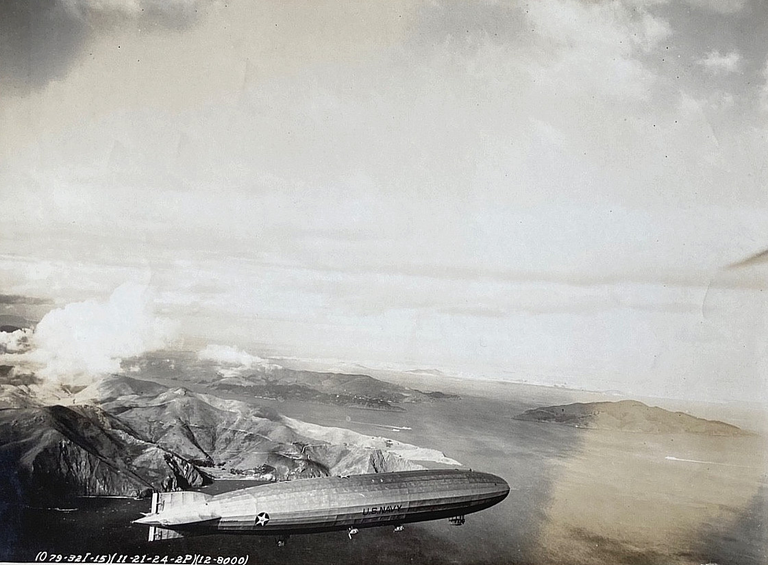 RARE! USS SHENANDOAH FLIES OVER SAN FRANCISCO BAY OCT. 13-14,1924 OFFICIAL PHOTO