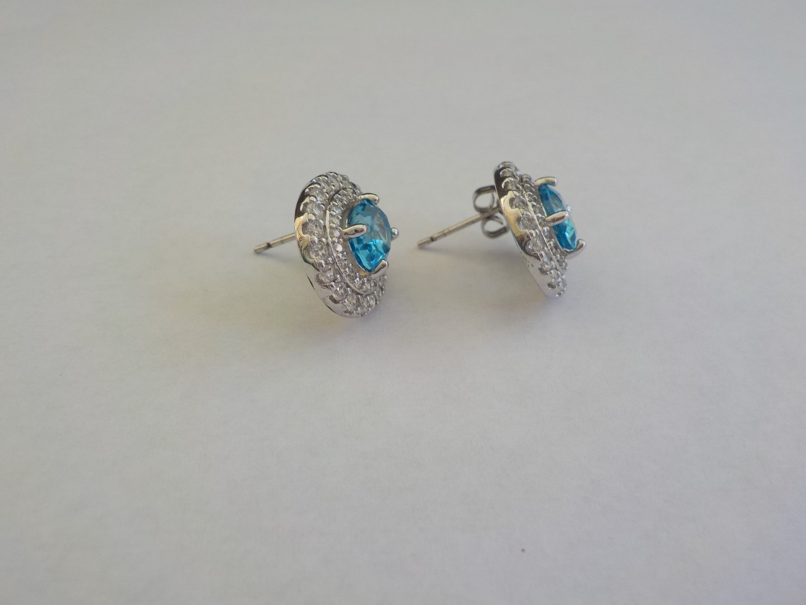 Earrings Pierced Post 5 Pair Glass Plastic Blue Green Pink Peach Sparkle Prong