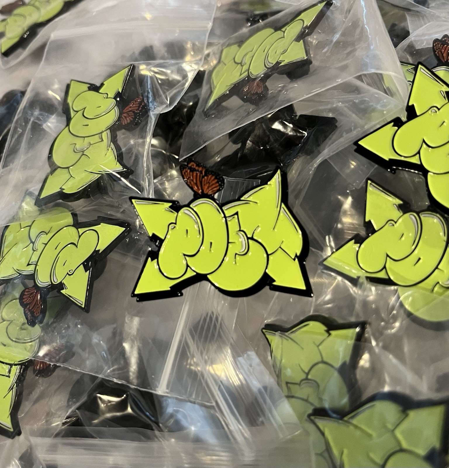 Green Poem Bubble collectible Graffiti Art enamel pins