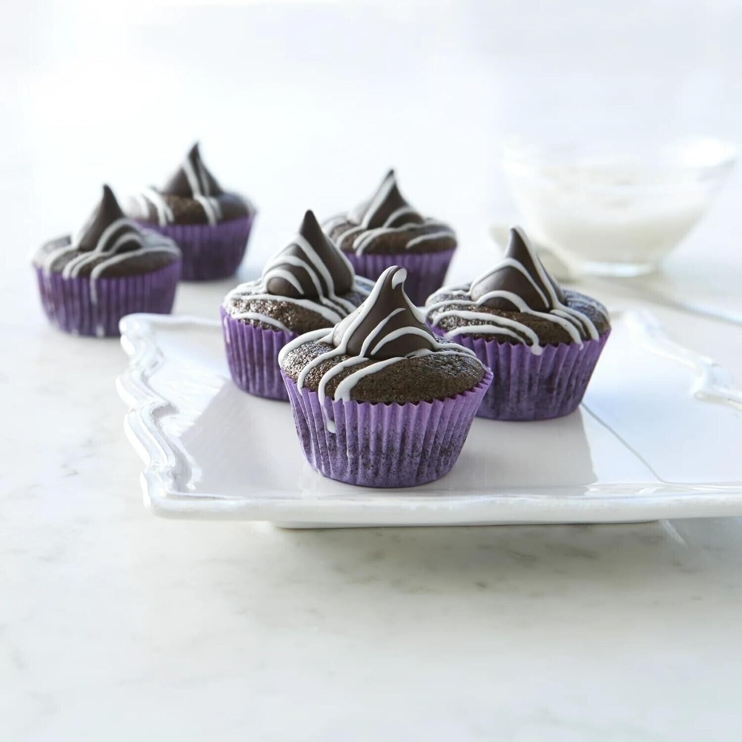 HERSHEY'S Kisses Special Dark, Mildly Sweet Chocolate Bulk Candy (5 Pound Bag)