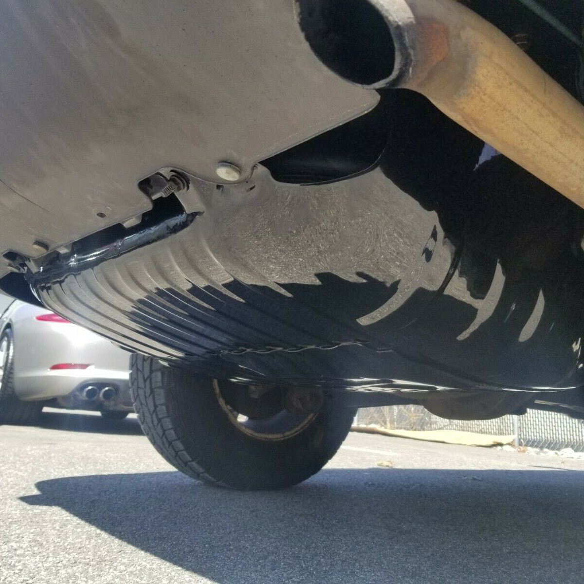 NEW Fuel Tank Skid Plate w/ STRAPS For 1999-2004 99-04 Jeep Grand Cherokee