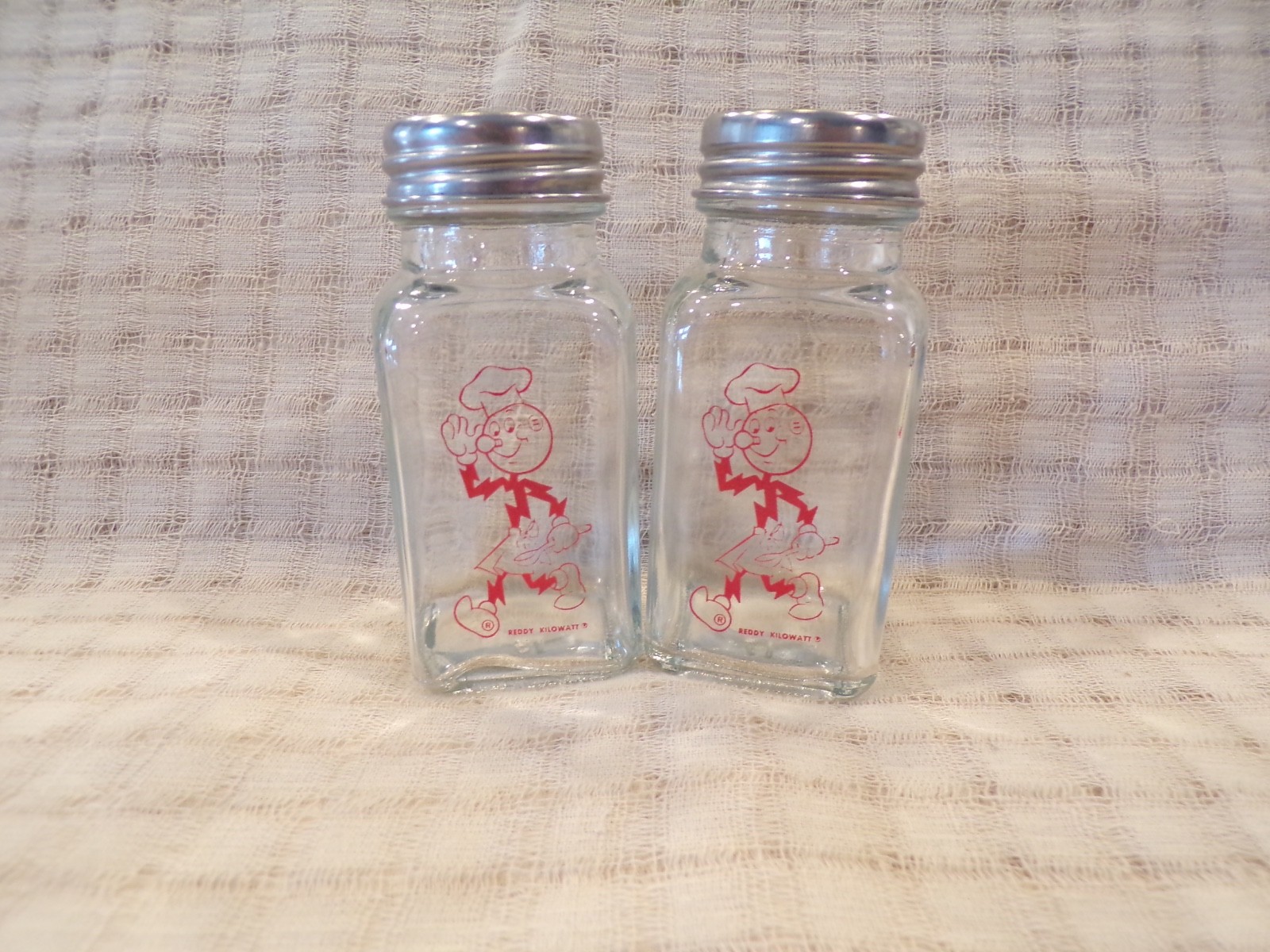 NEW REDDY KILOWATT CHEF Glass Salt & Pepper Advertising Shakers Coffee Mug